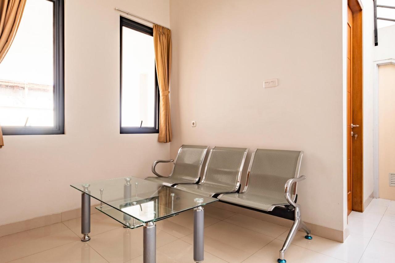 Oyo Life 2673 Rosewood Residence كراوانغ المظهر الخارجي الصورة